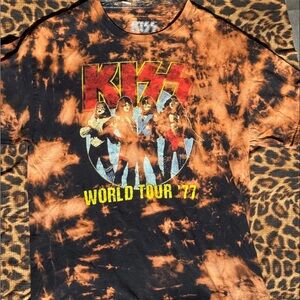 Kiss acid wash World Tour '77 mens Tee size: L